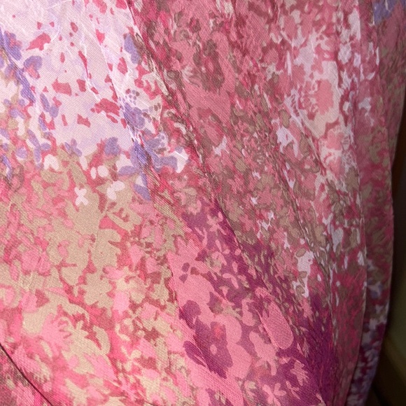 Pink dress - Picture 3 of 4